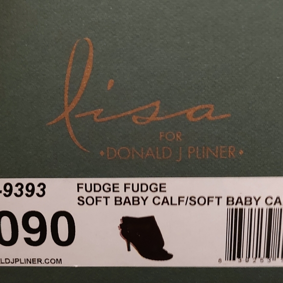 Sexy Black Ankle Boot by Lisa for Donald J. Pliner - Picture 12 of 12